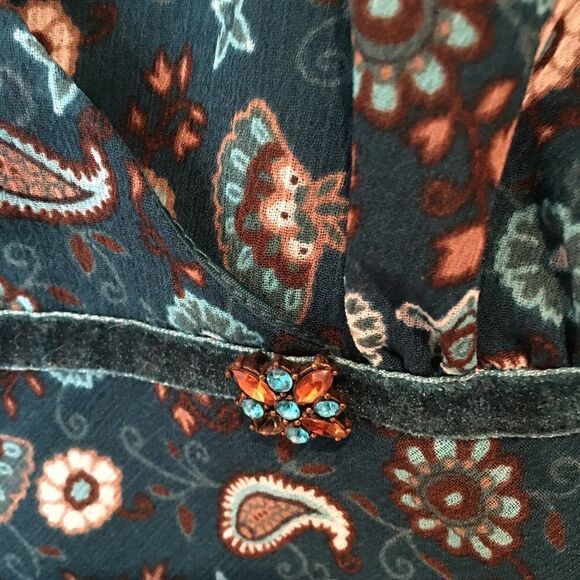 Daisy Fuentes silky Sexy Camisole - Picture 5 of 6